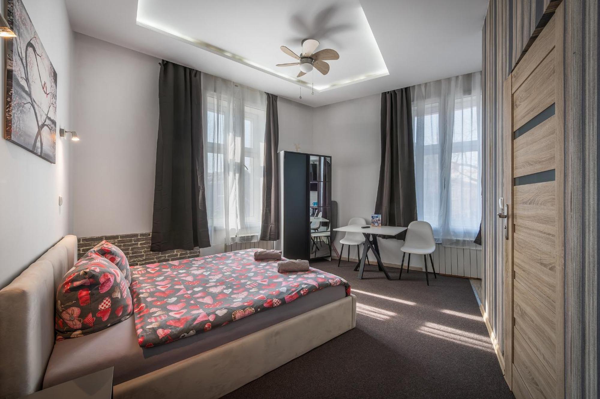 70S Guest Room クラクフ エクステリア 写真